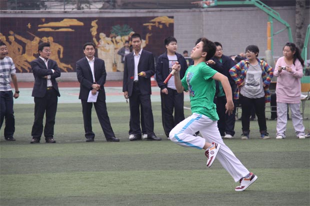 2011鄭州五中運動會30*40接力賽