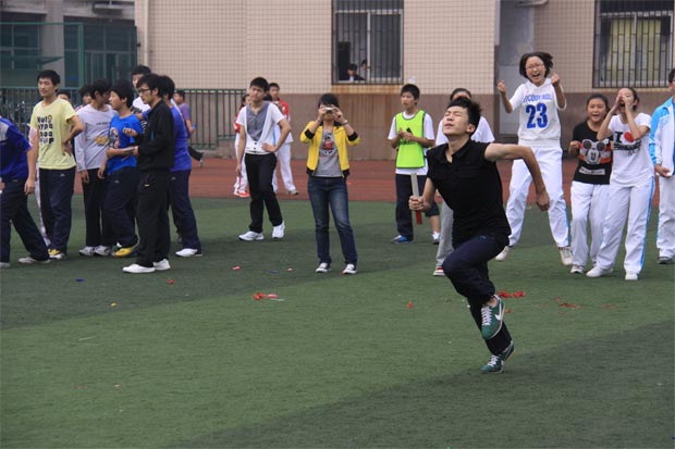 2011鄭州五中運動會30*40接力賽