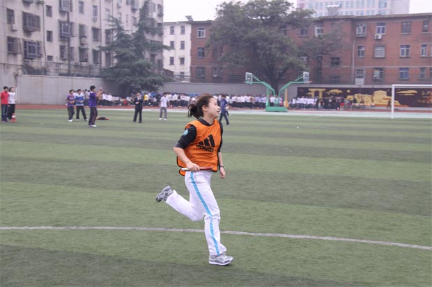 2011鄭州五中運動會30*40接力賽