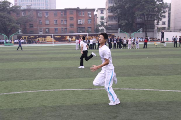 2011鄭州五中運動會30*40接力賽