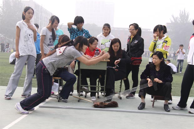 2011運(yùn)動會跳遠(yuǎn)照片