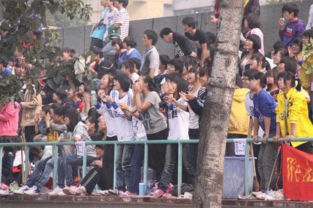 2011運(yùn)動會跳遠(yuǎn)照片