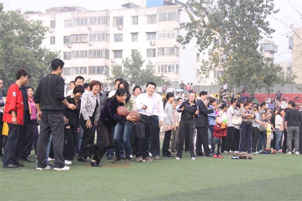 2011運動會跳遠照片