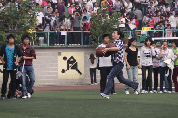 2011運動會跳遠照片