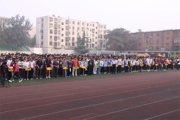 2011運動會跳遠照片
